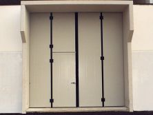 Portone a Libro 2+2 ante con porta anta-tagliata